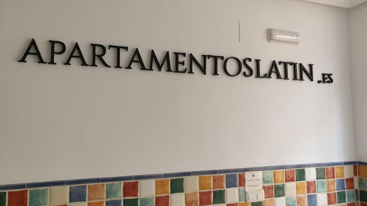Apartamentos Latin Nerja Ngoại thất bức ảnh
